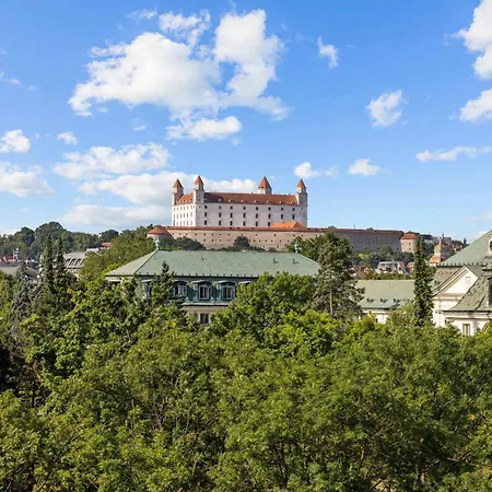 Panoramic Castle View In The Modern 公寓